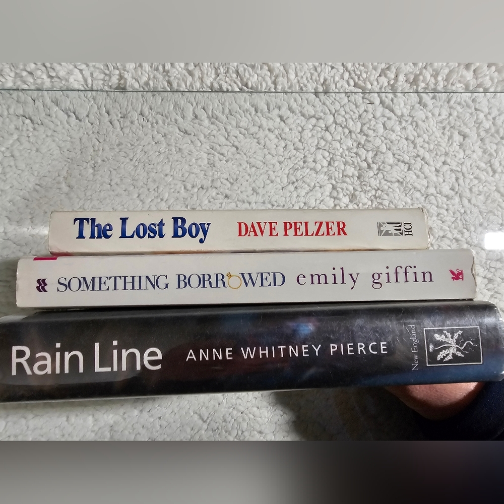 Books ( Bundle of 5) - Picture 9 of 13